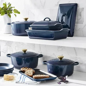 20-piece Signature Cast Iron Cookware Set - 10.25 Skillet / 1.75-quart Saucepan with Lid
